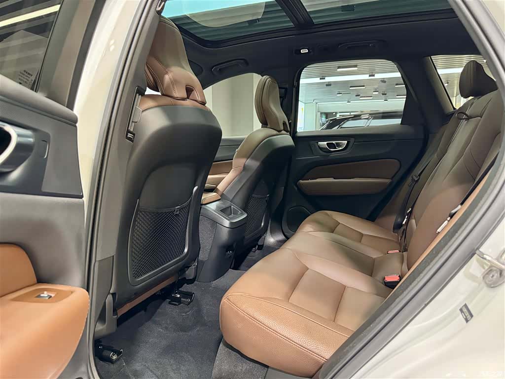 Volvo XC60, 2025 20