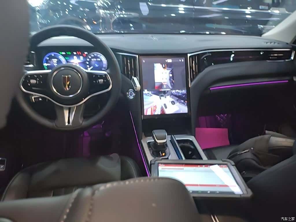Hongqi HS7, 2025 10