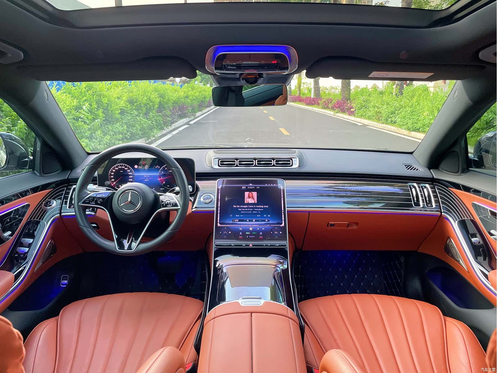 Mercedes-Benz S-Class, 2024 7