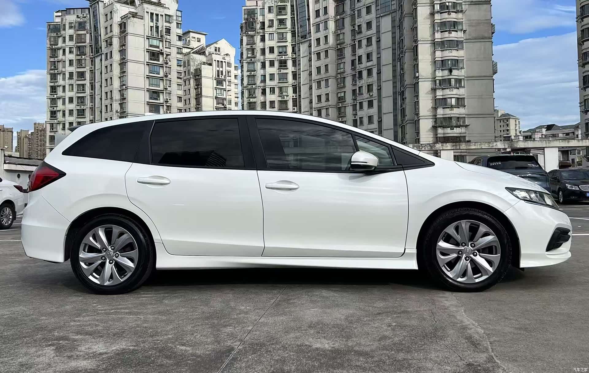 Honda Jade, 2017 12