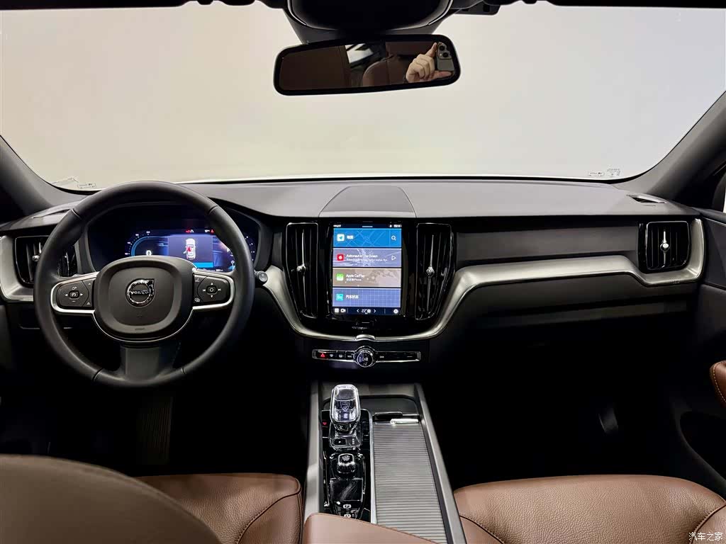 Volvo XC60, 2025 14
