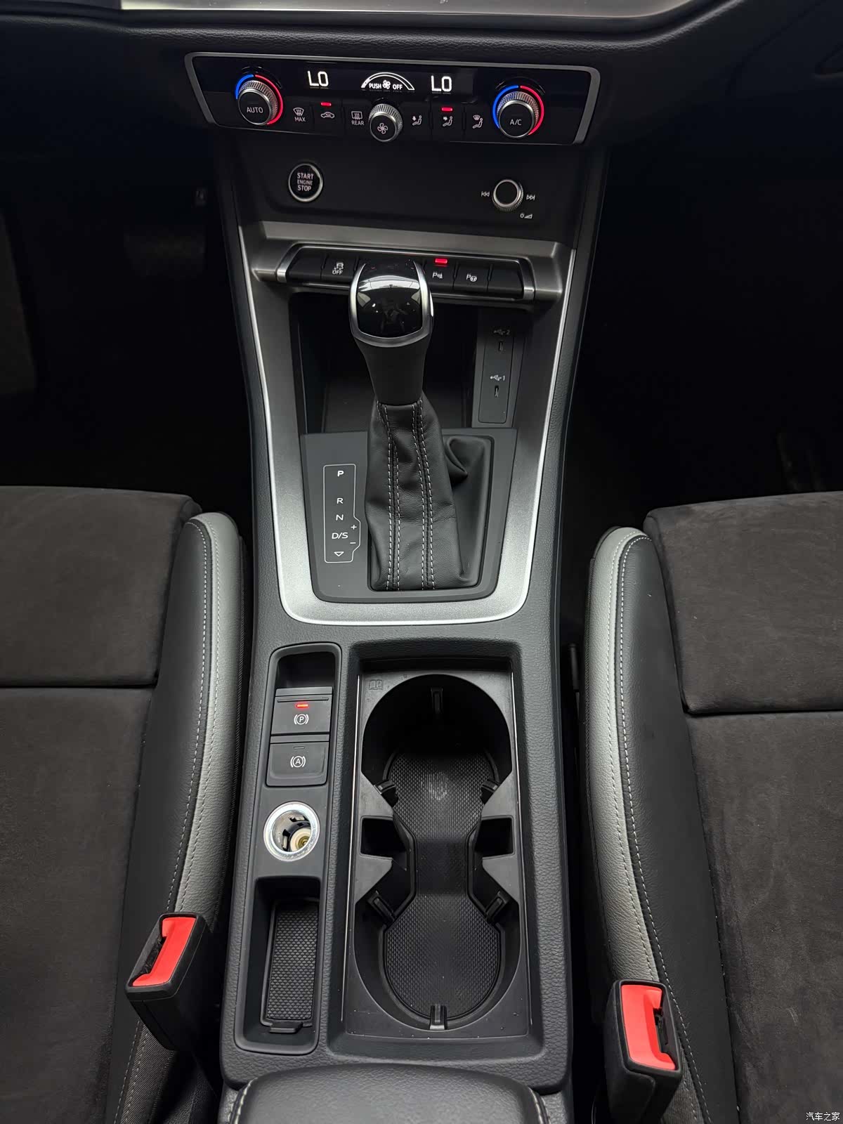 Audi Q3, 2022 14