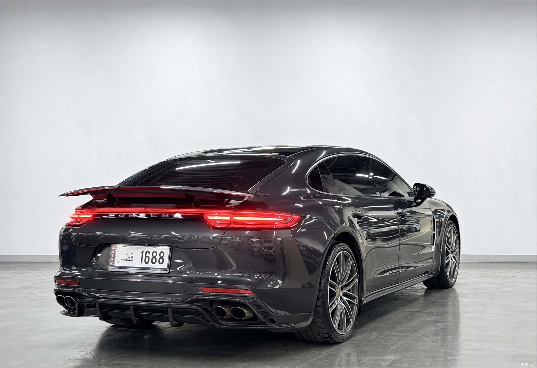 Porsche Panamera, 2018 4
