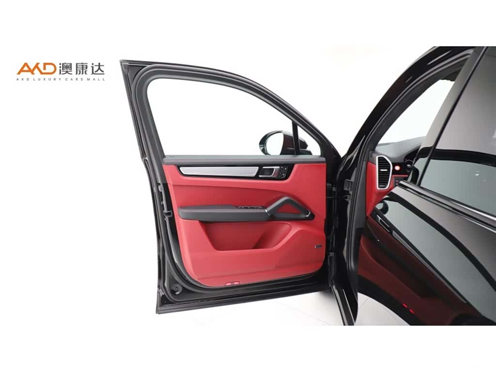 Porsche Cayenne, 2023 10