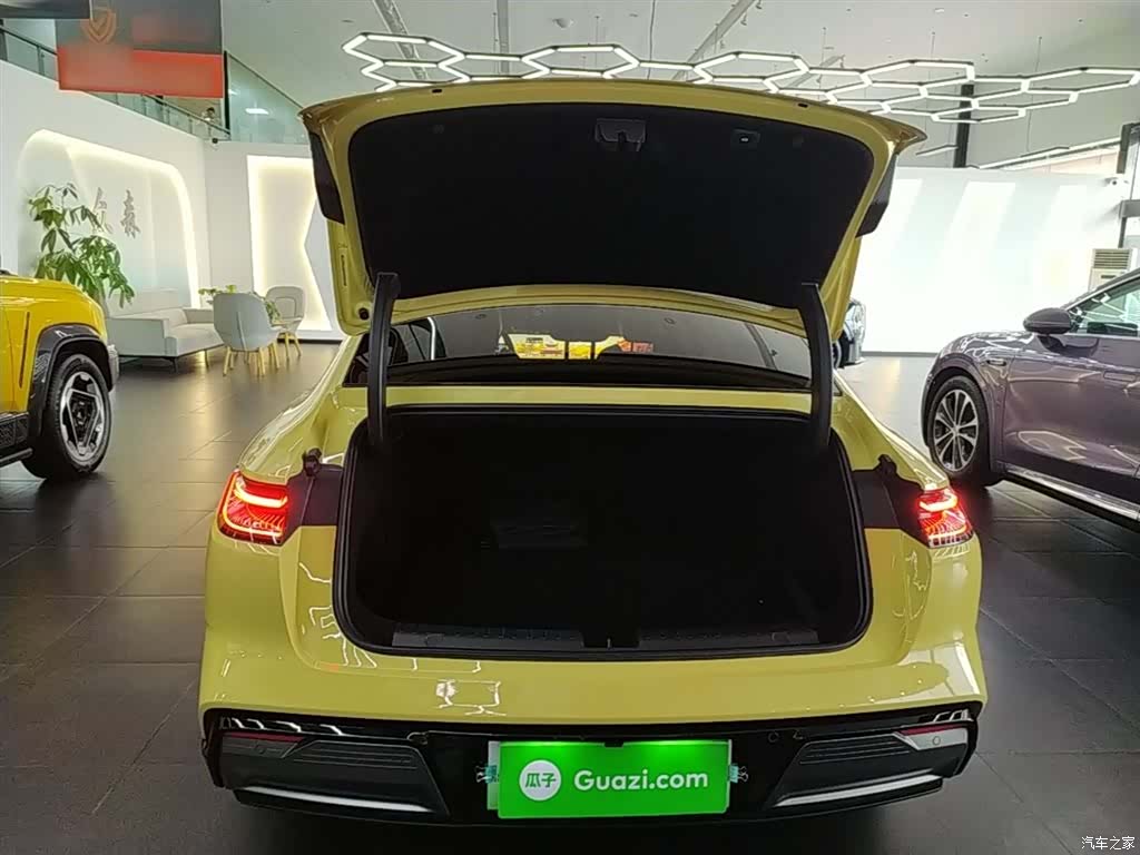 Geely E8, 2024 19