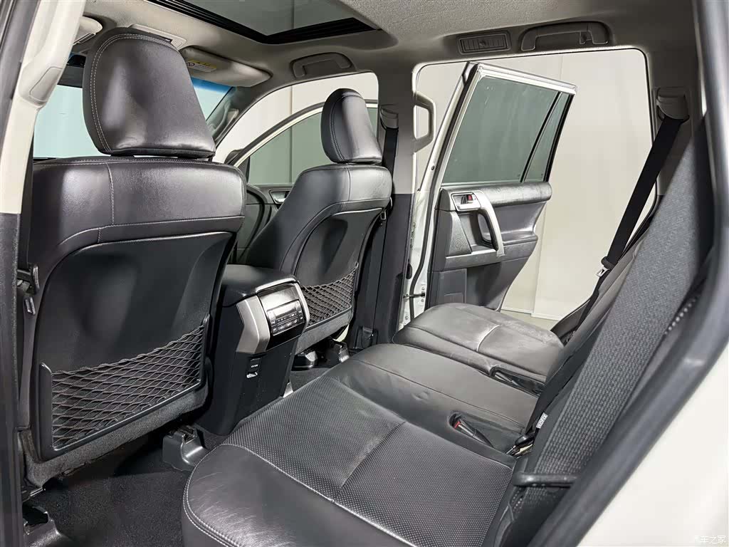 Toyota Prado, 2019 8
