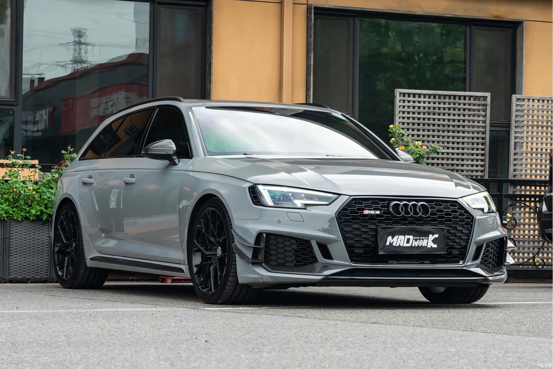 Audi RS, 2019 3