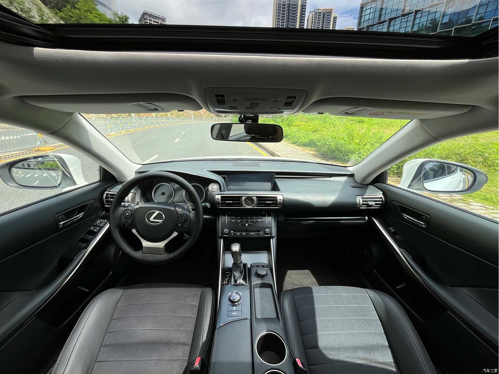 Lexus IS, 2013 8