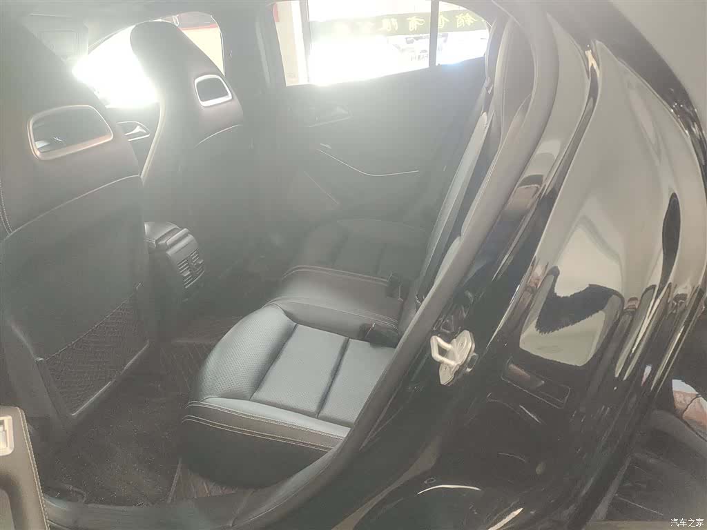 Mercedes-Benz GLA, 2016 13