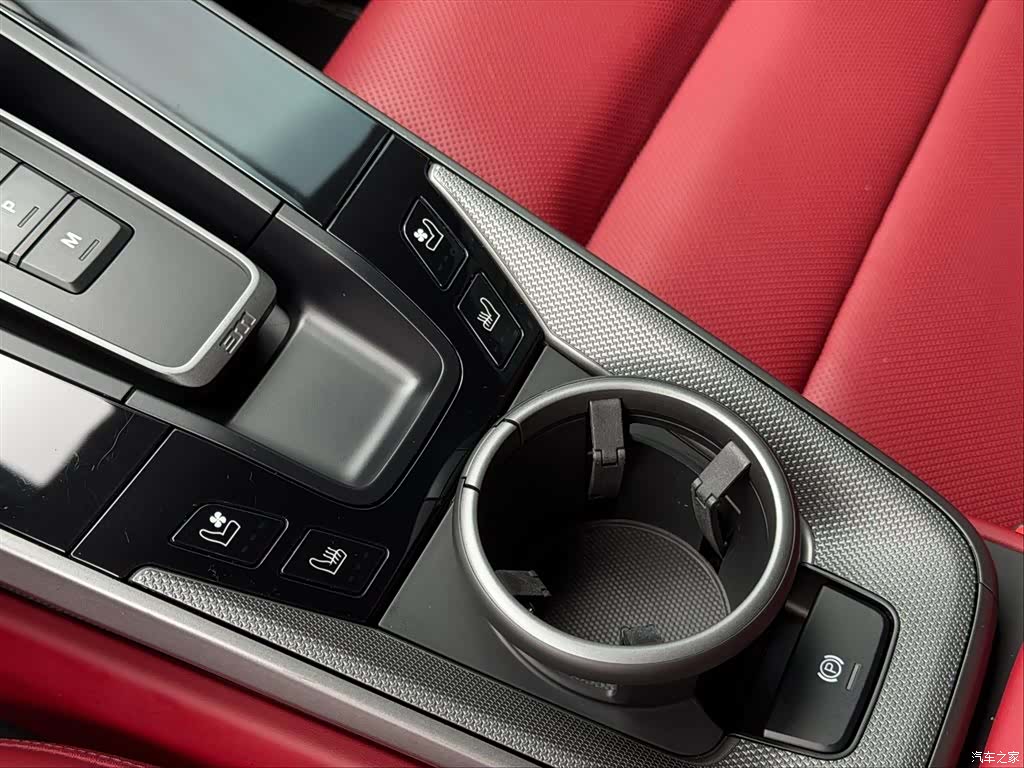Porsche 911, 2023 16