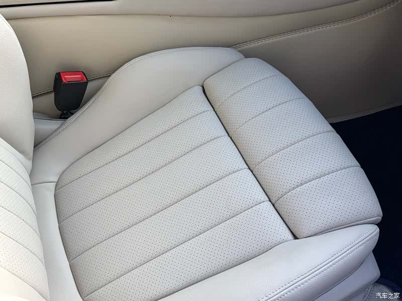 Mercedes-Benz E-Class, 2021 10