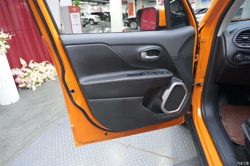Jeep Renegade, 2018 9