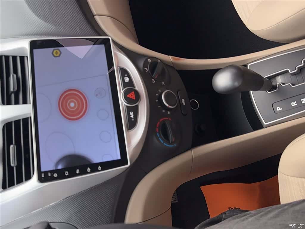 Hyundai GLS, 2016 6