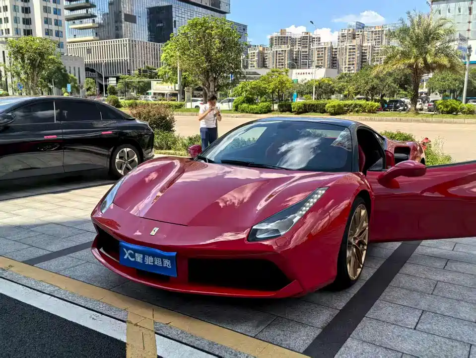 Ferrari 488