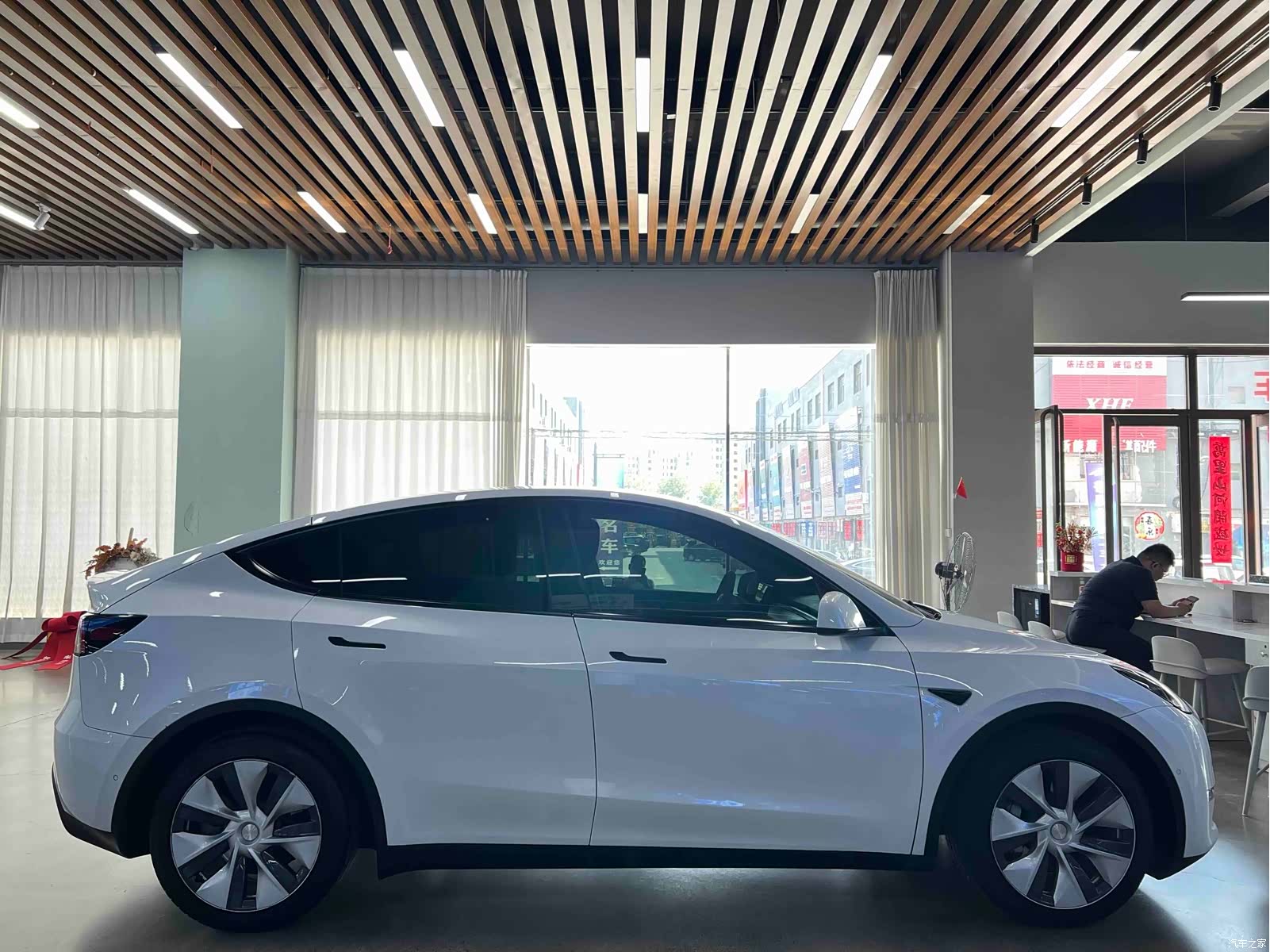 Tesla Model Y, 2021 18