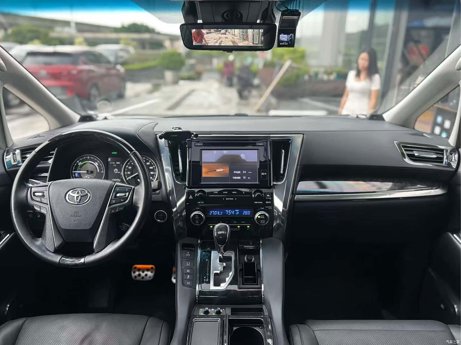 Toyota Vellfire, 2020 16