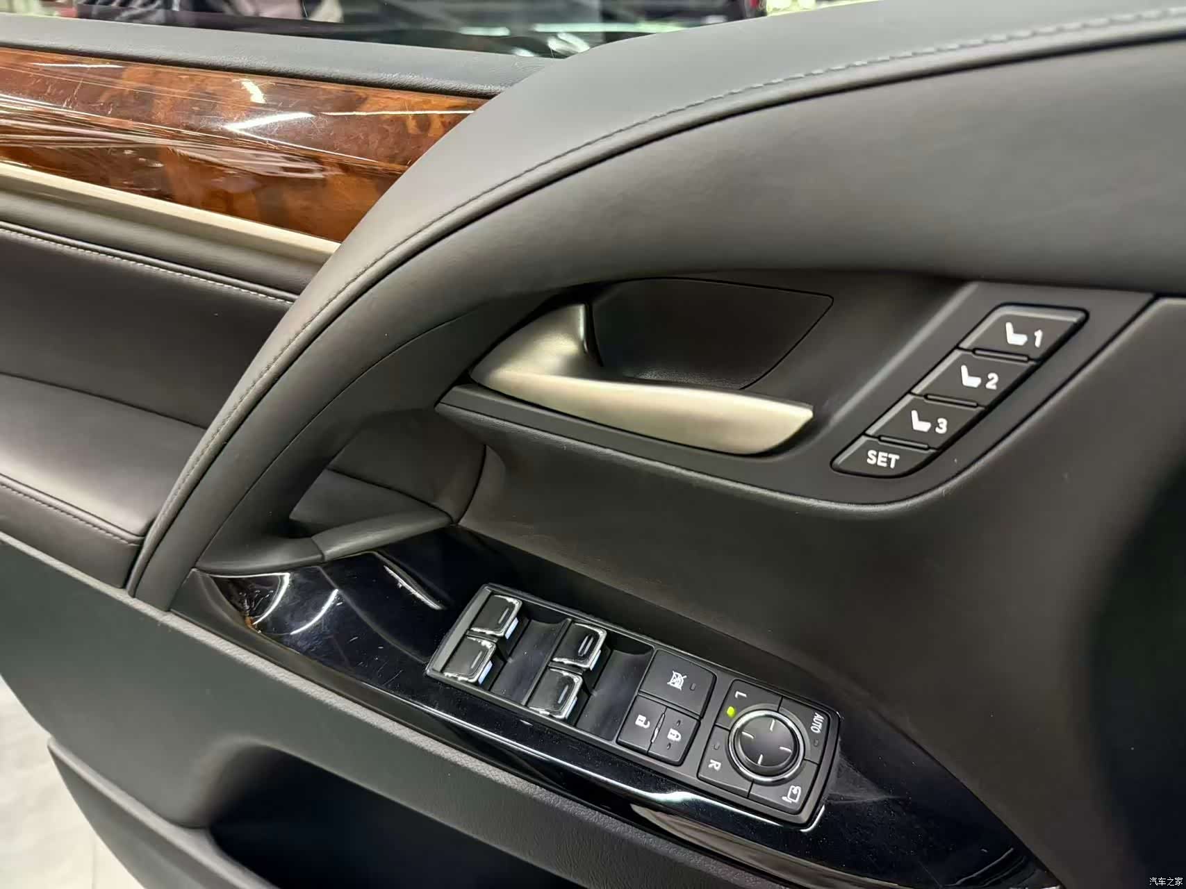 Lexus LX, 2016 все фото