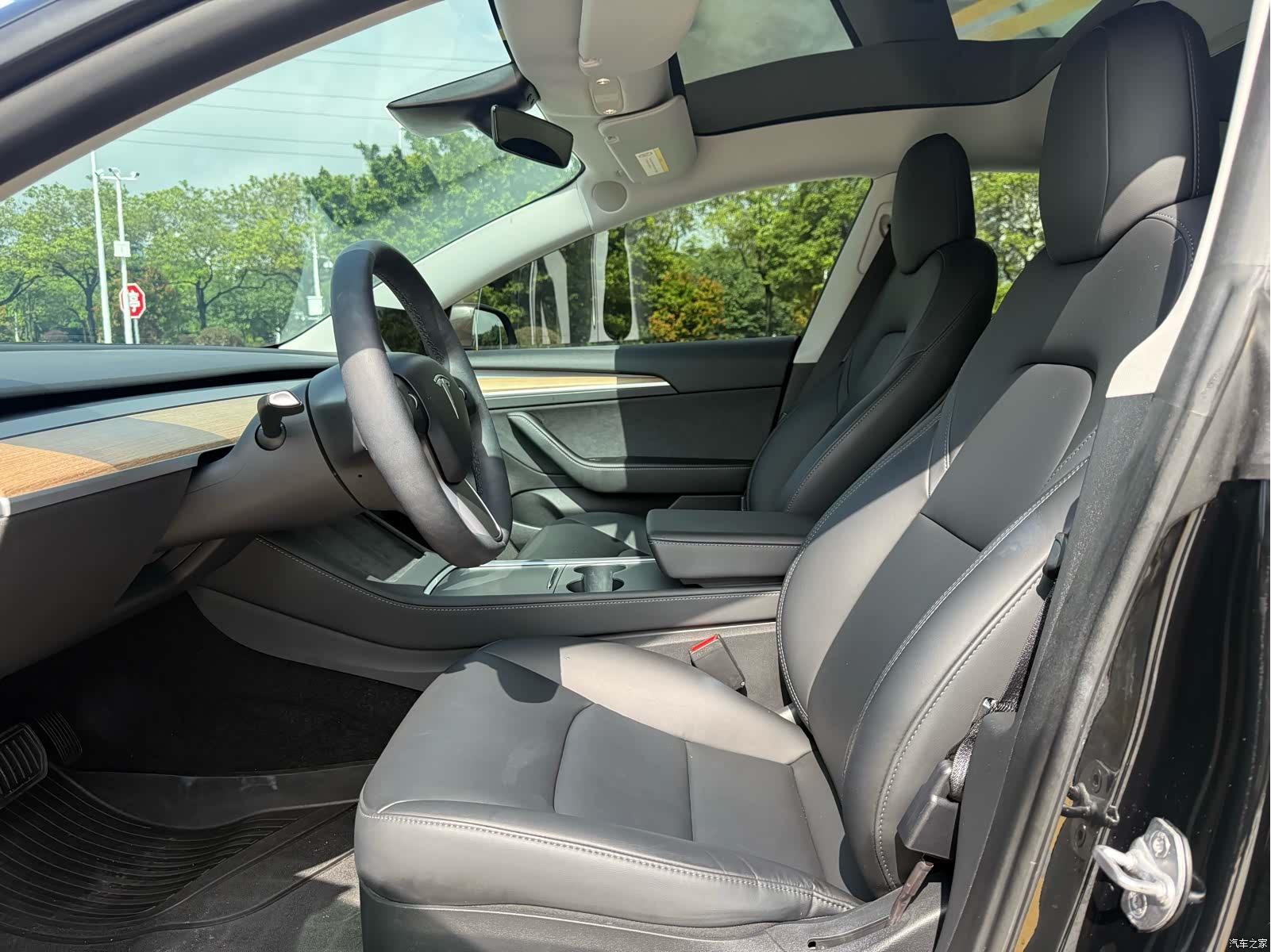 Tesla Model 3, 2021 4