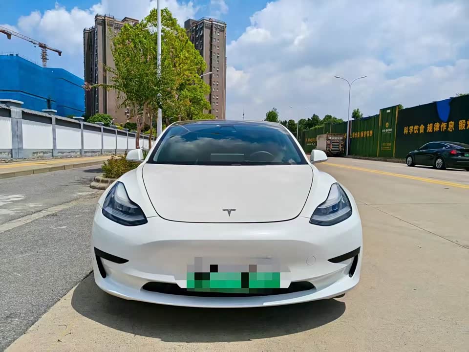 Tesla Model 3 Tesla Model 3