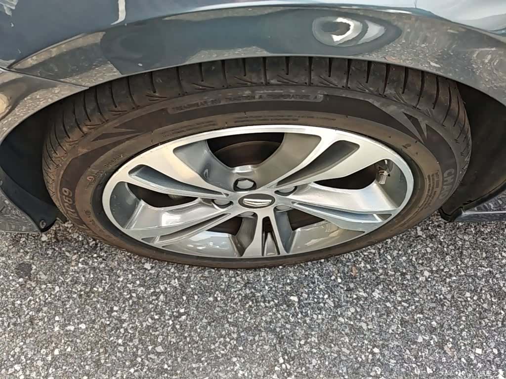 Geely Binray, 2019 23