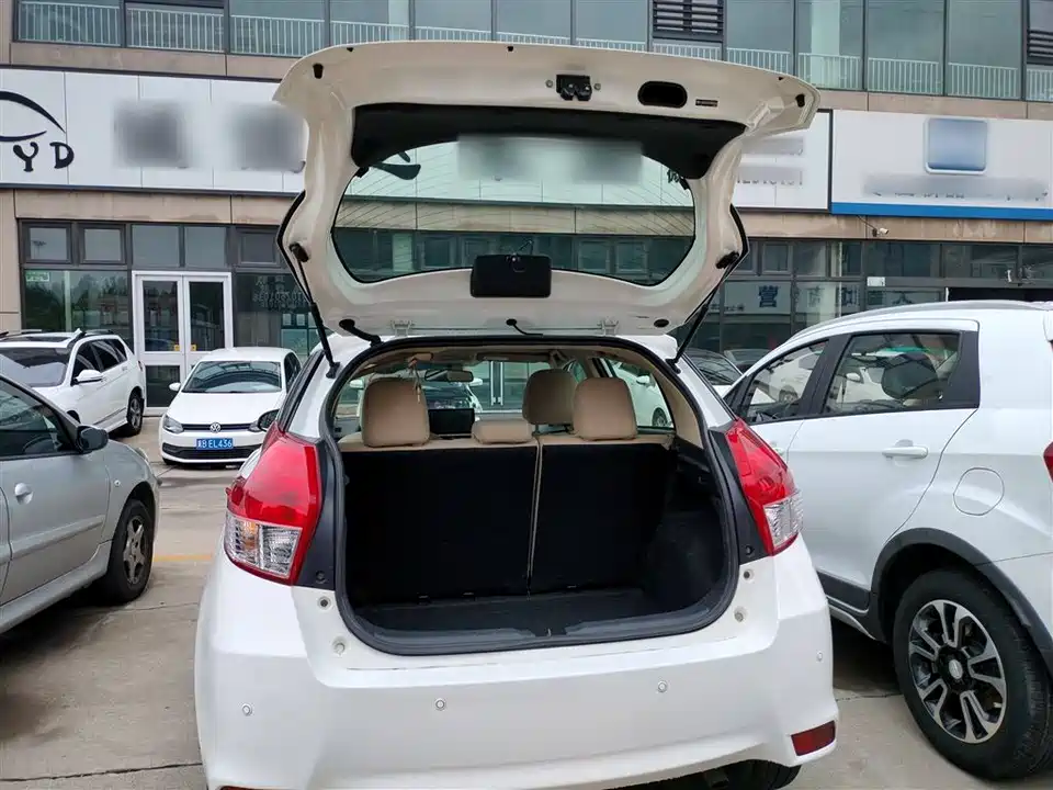 Toyota YARiS L Zhixuan