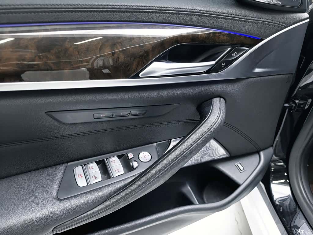 BMW 5 Series, 2018 18