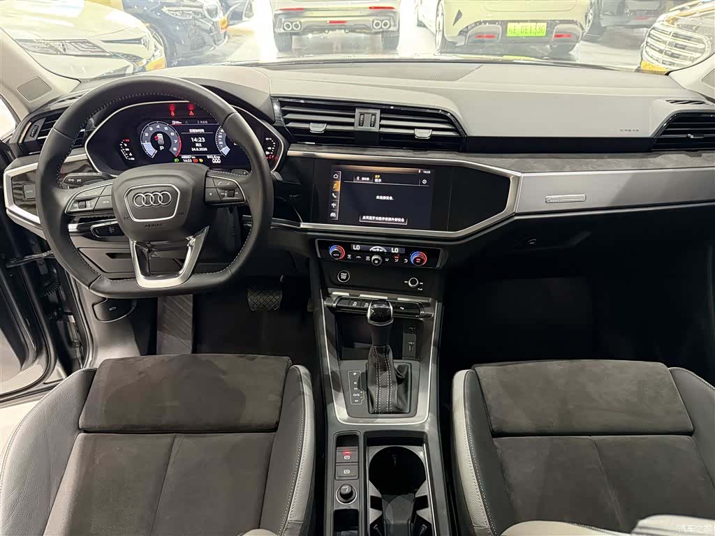Audi Q3, 2021 13