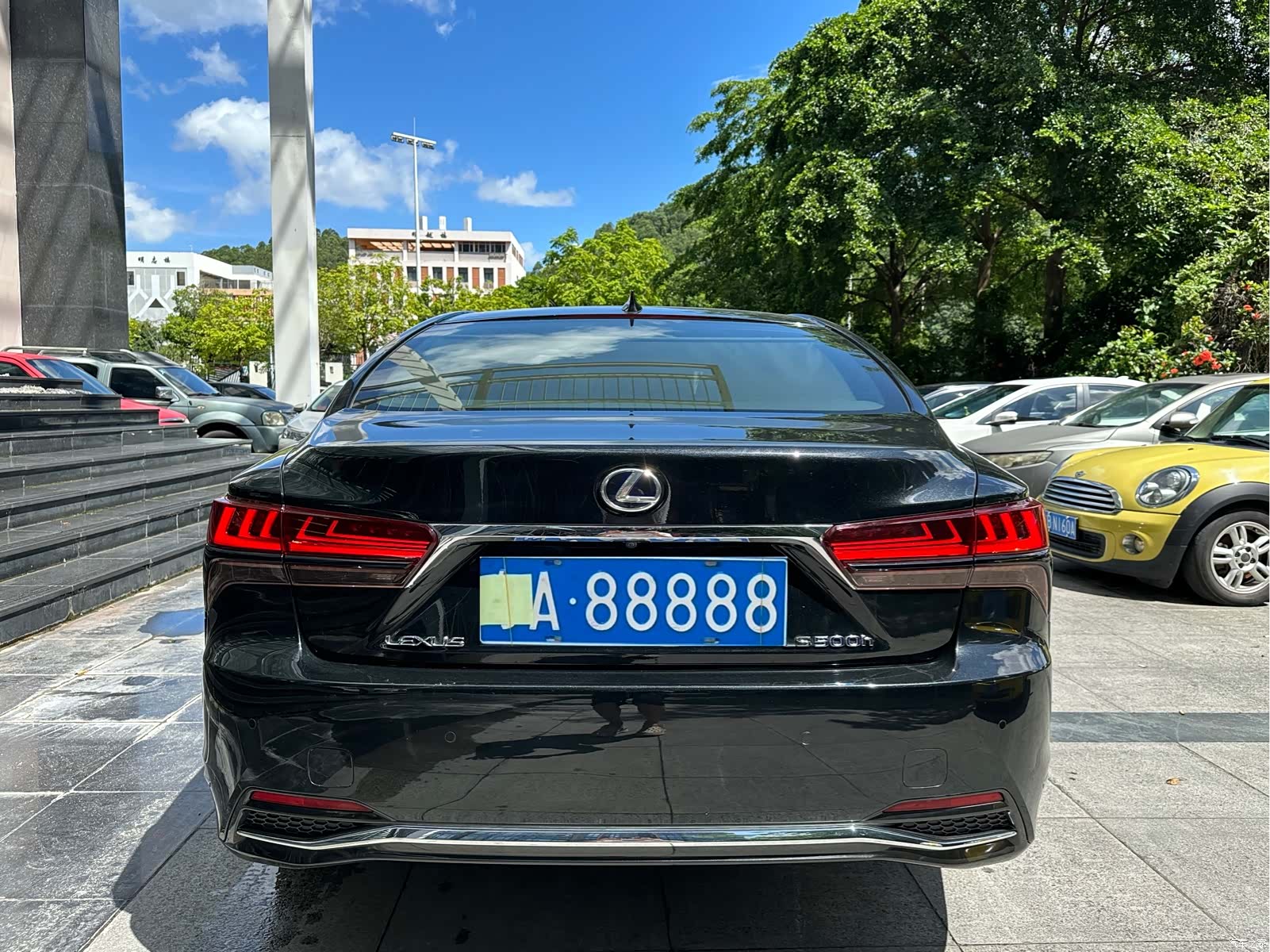 Lexus LS, 2021 8