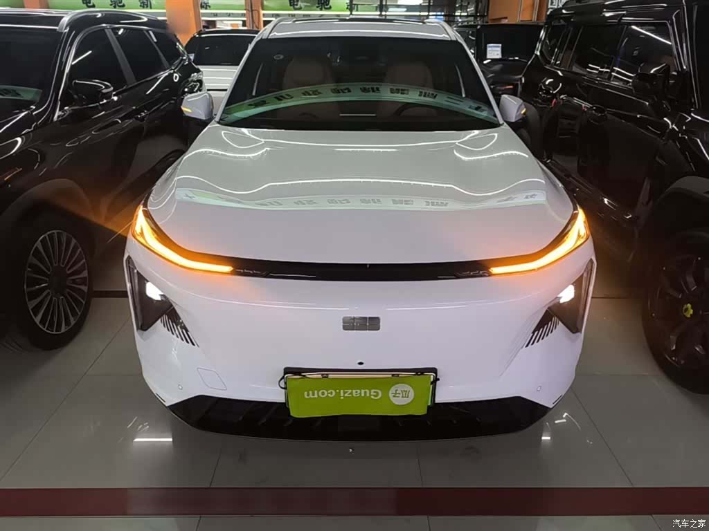 Geely Galaxy L7, 2023 3