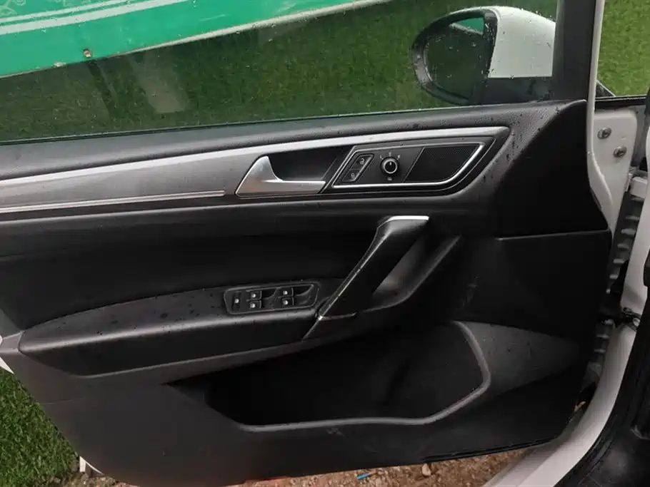 Volkswagen Golf*Jiayu