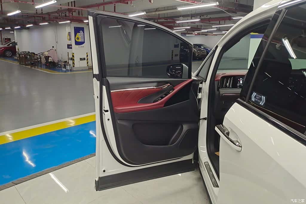 Trumpchi M8, 2023 7