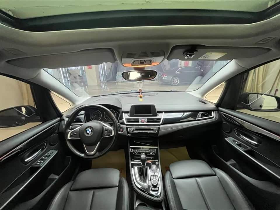 BMW 2 series station wagon