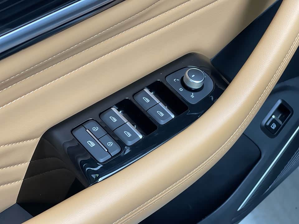 Geely Monjaro plug-in-hybrid