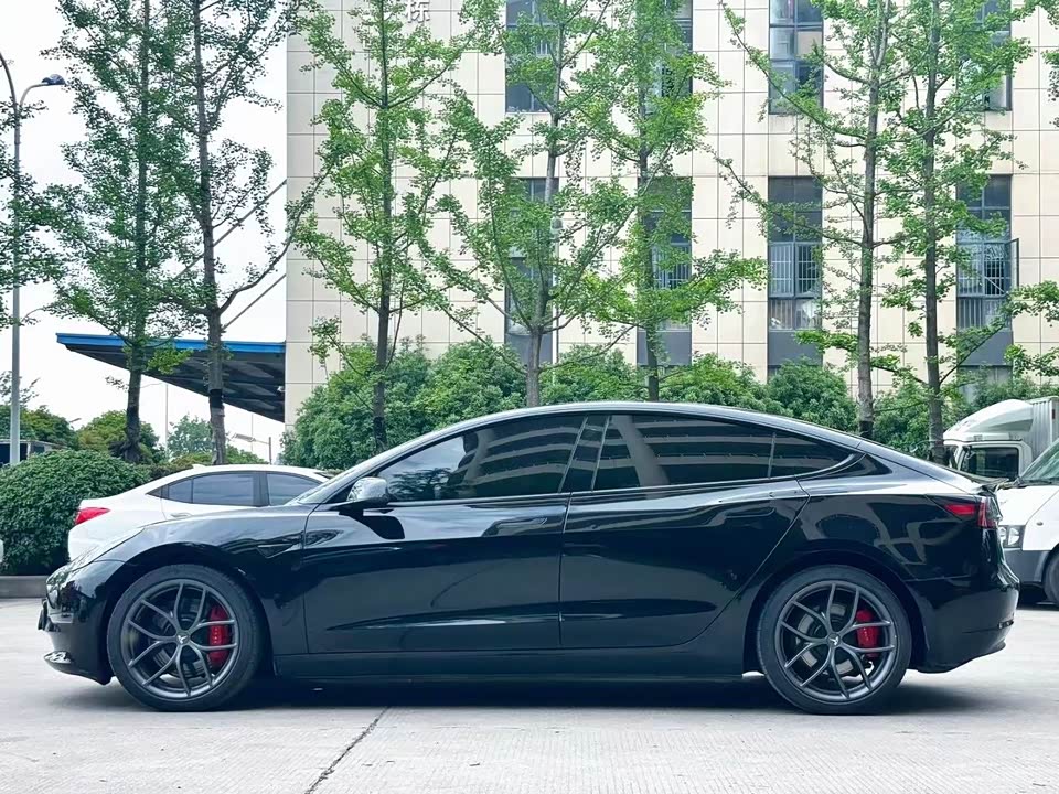 Tesla Model 3 Tesla Model 3