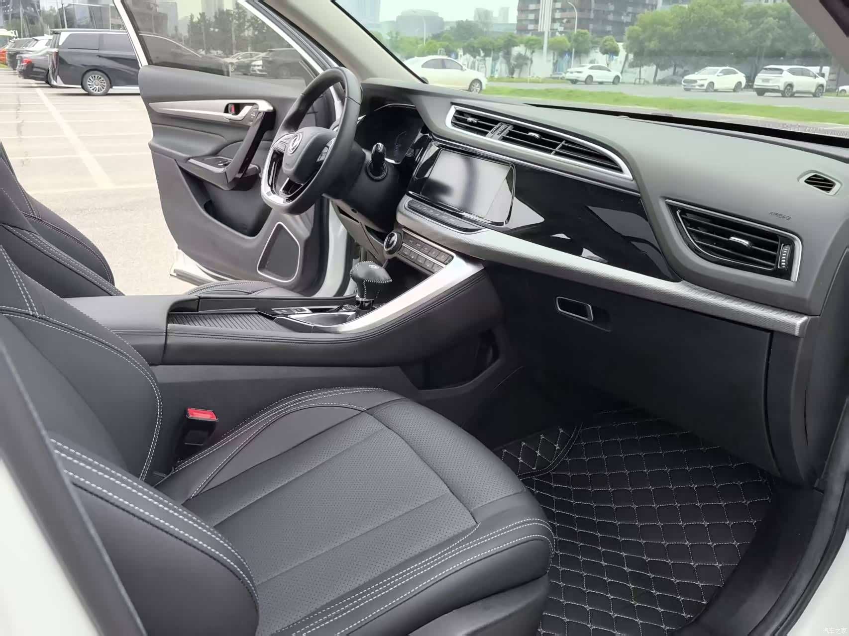 DongFeng AX7, 2020 14