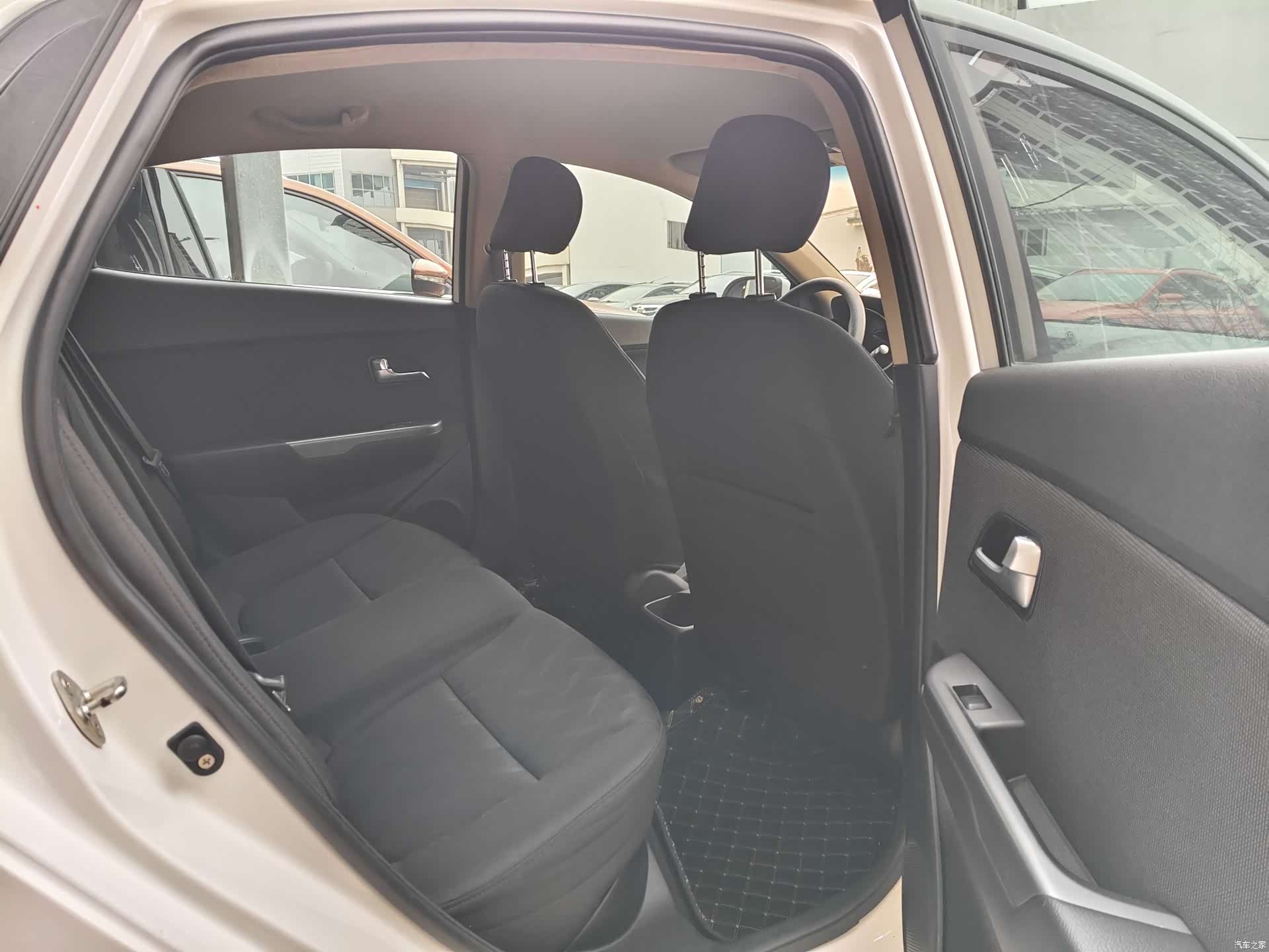 Kia K2, 2016 8