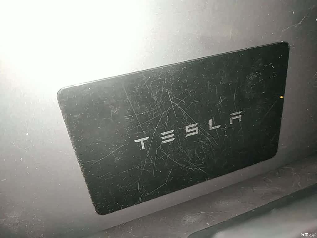 Tesla Model Y, 2023 9