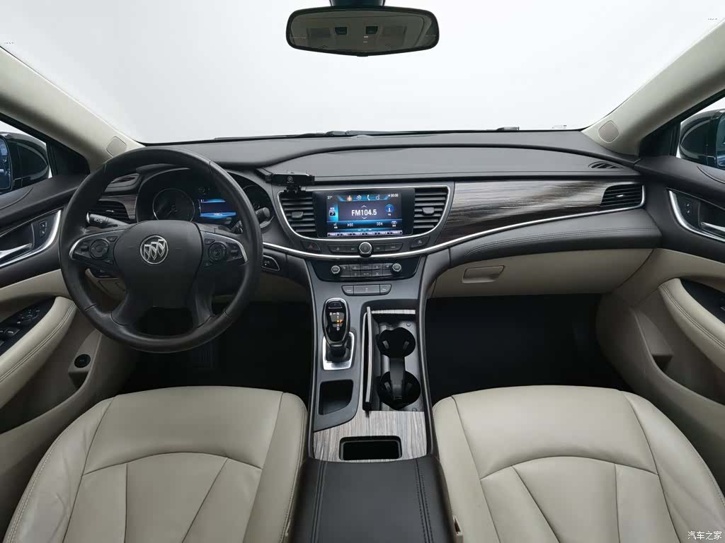 Buick LaCrosse, 2017 все фото