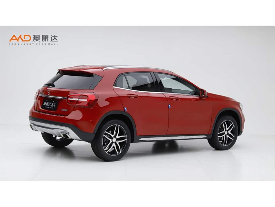 Mercedes-Benz GLA Mercedes-Benz GLA