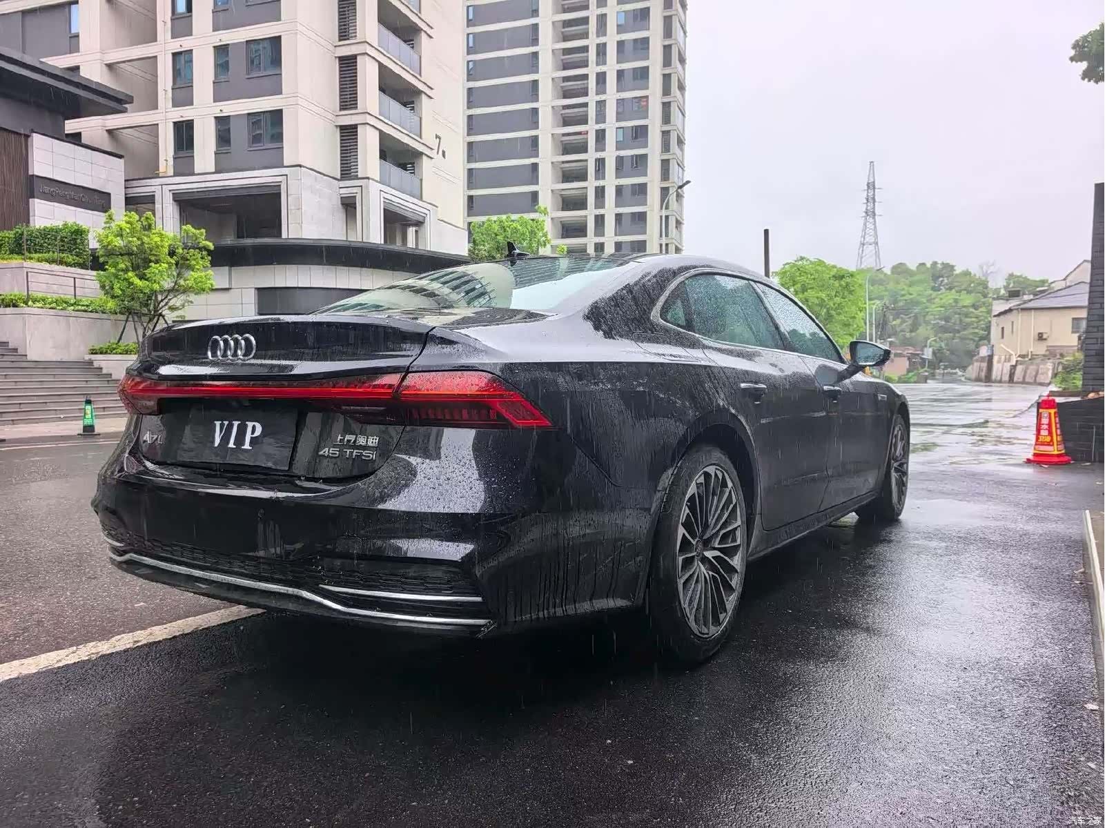 Audi A7L, 2024 9