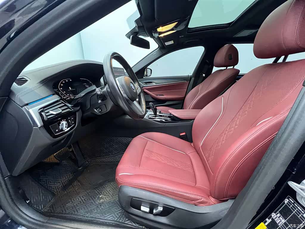 BMW 5 Series, 2024 15