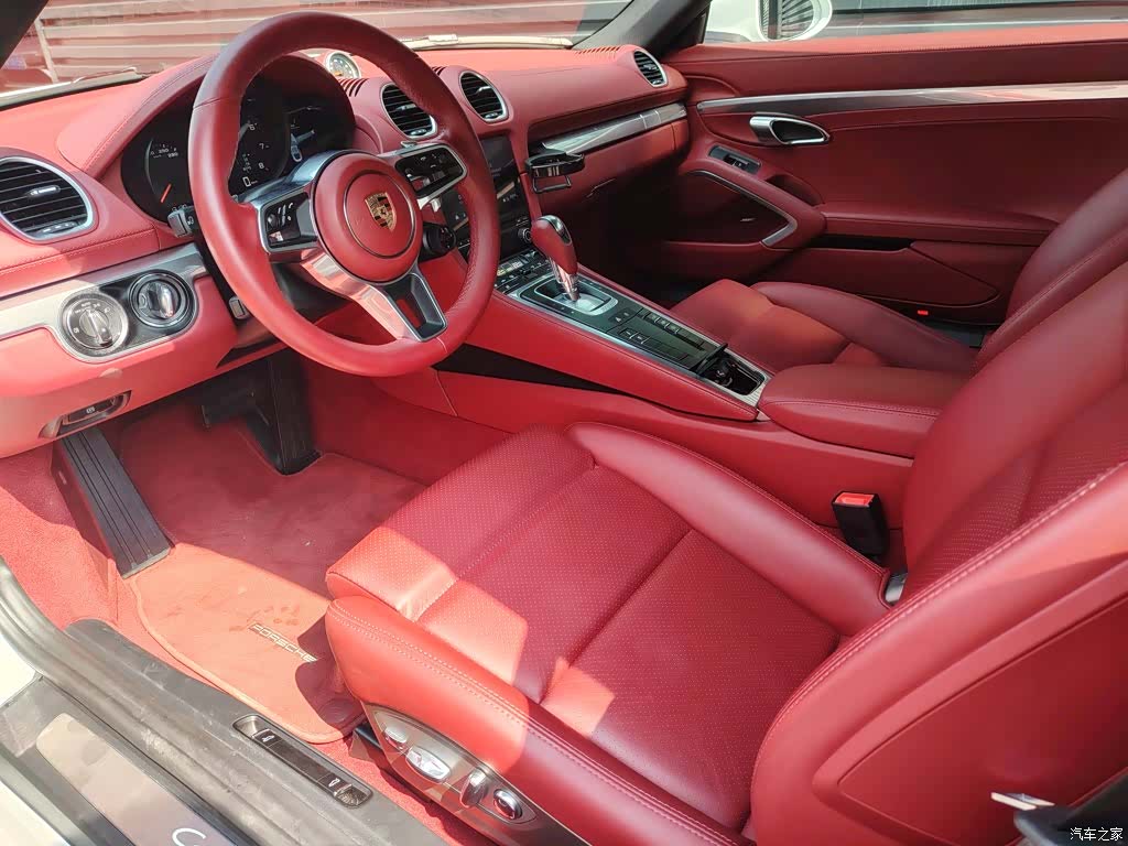 Porsche Cayman, 2025 6