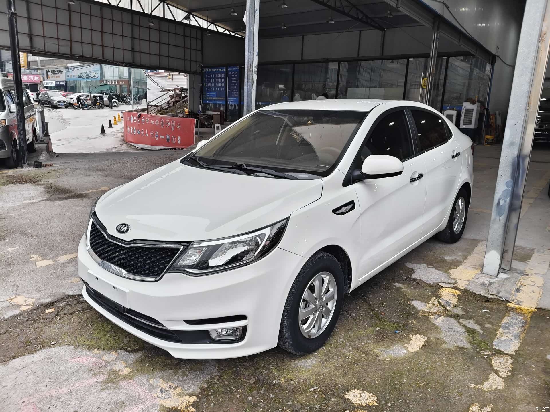 Kia K2, 2016 1