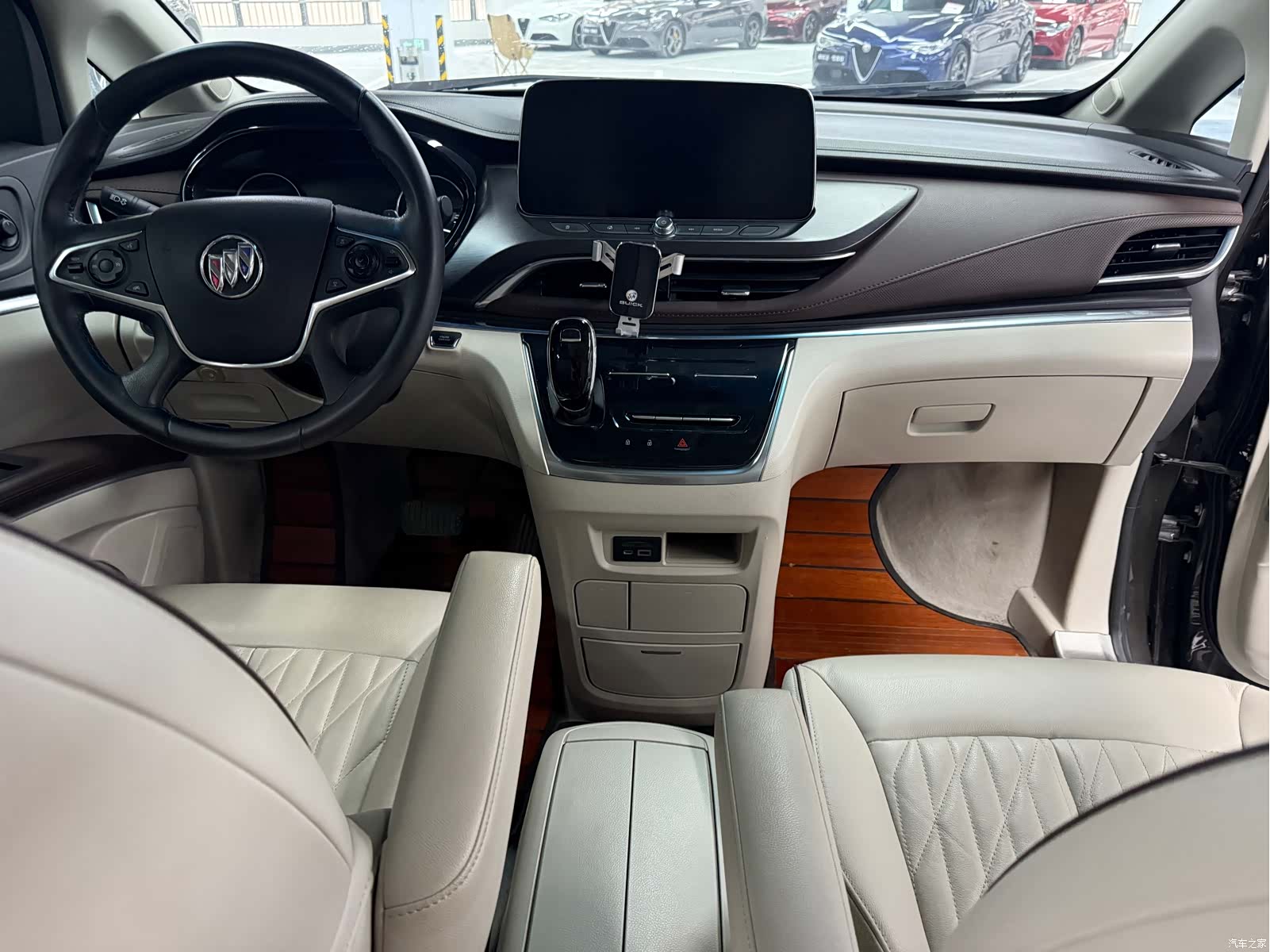 Buick GL8, 2021 8
