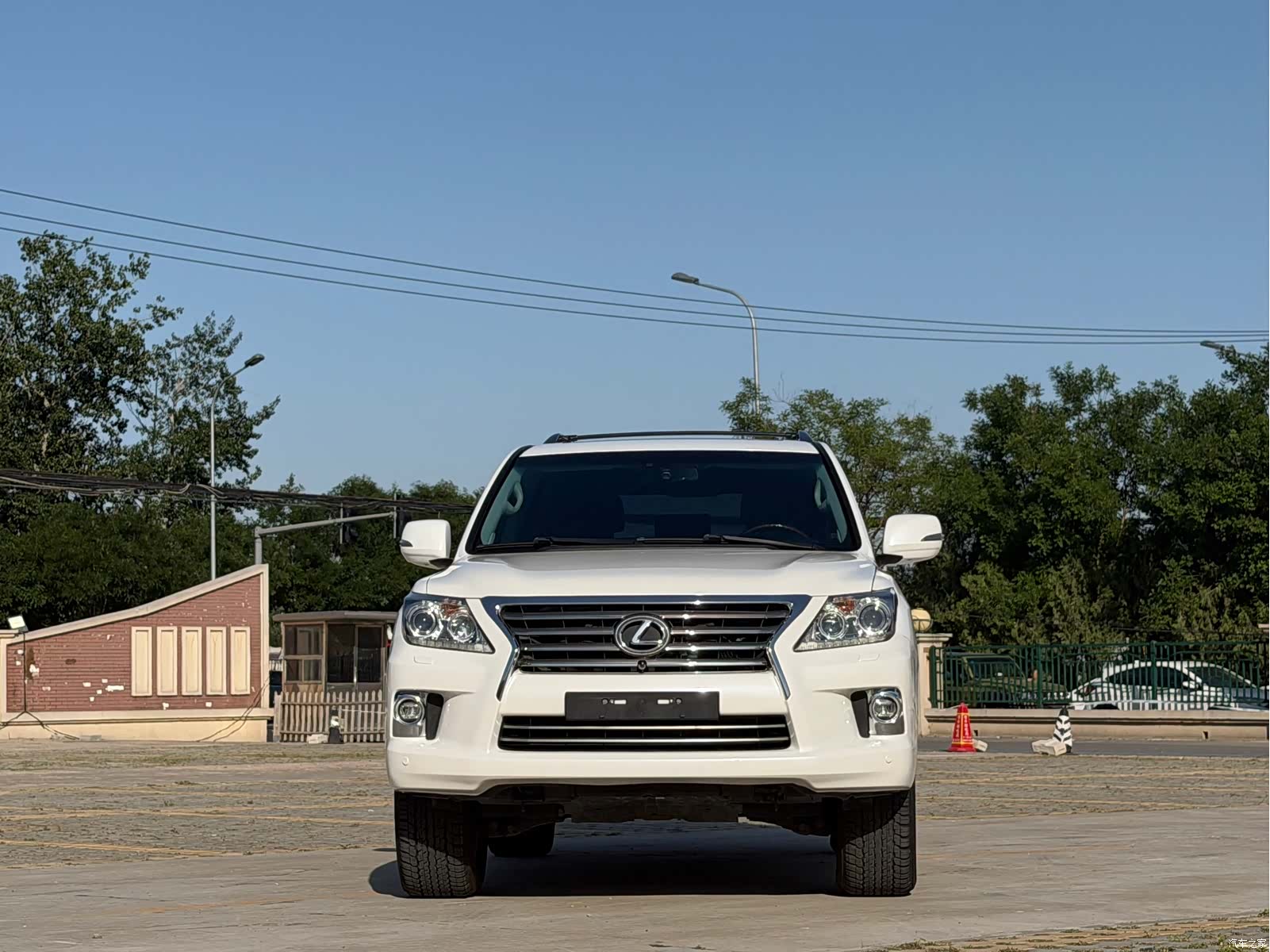 Lexus LX, 2015 2