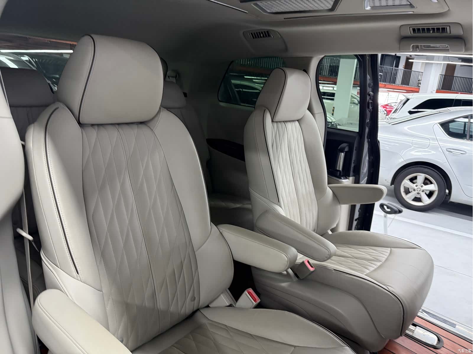 Buick GL8, 2021 12