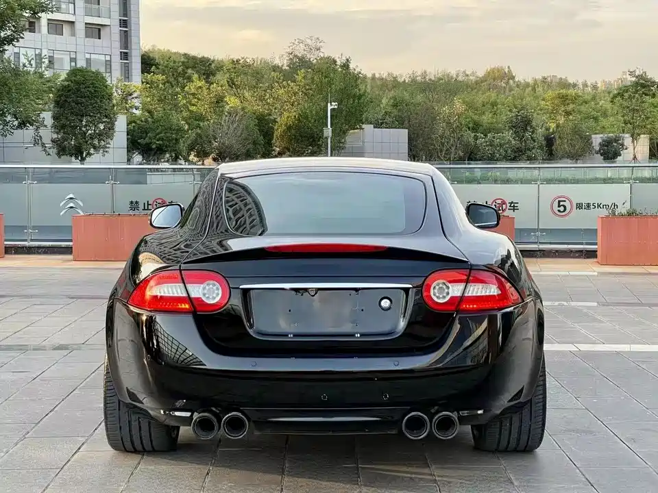 Jaguar XK