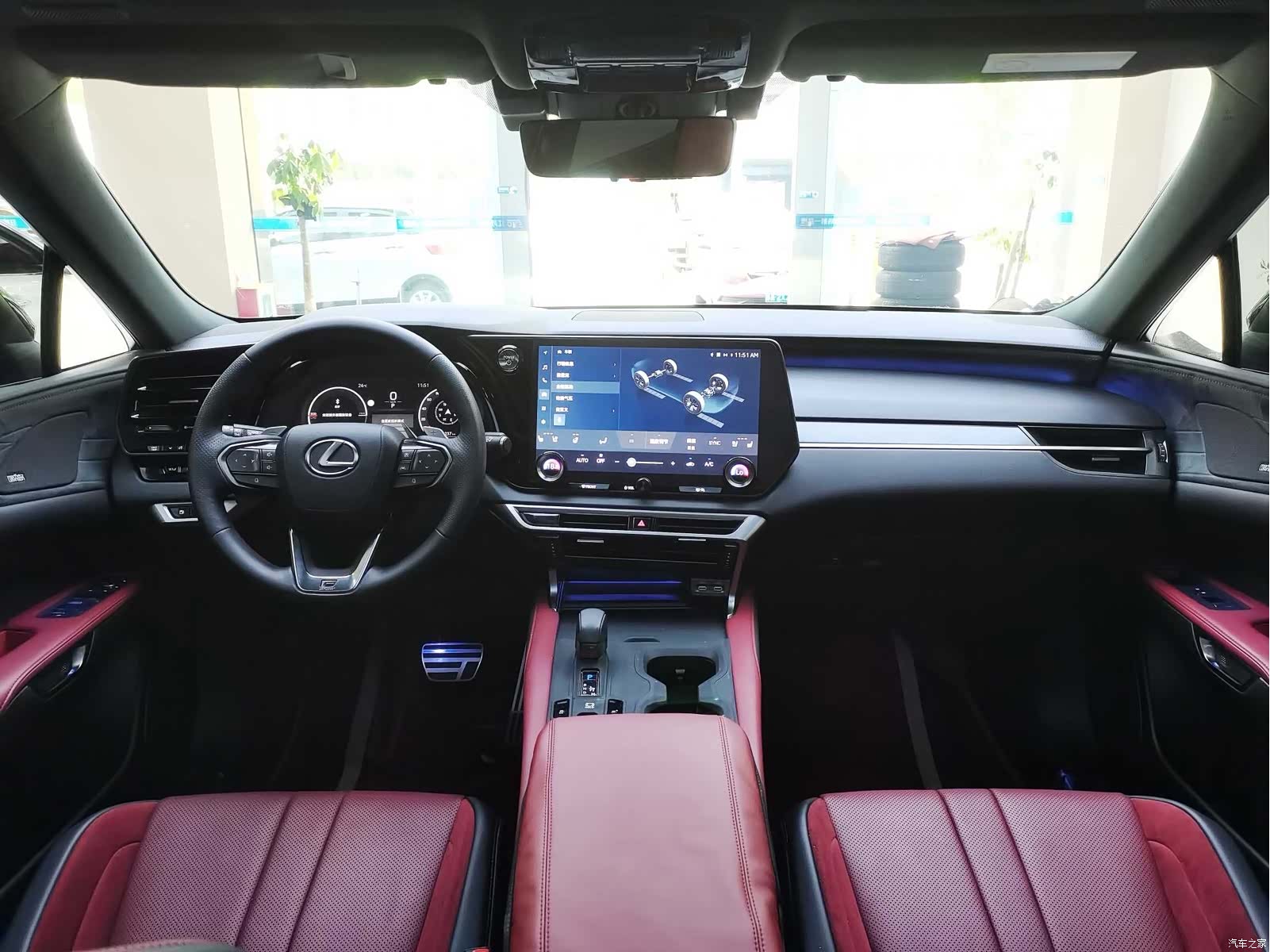 Lexus RX, 2025 11
