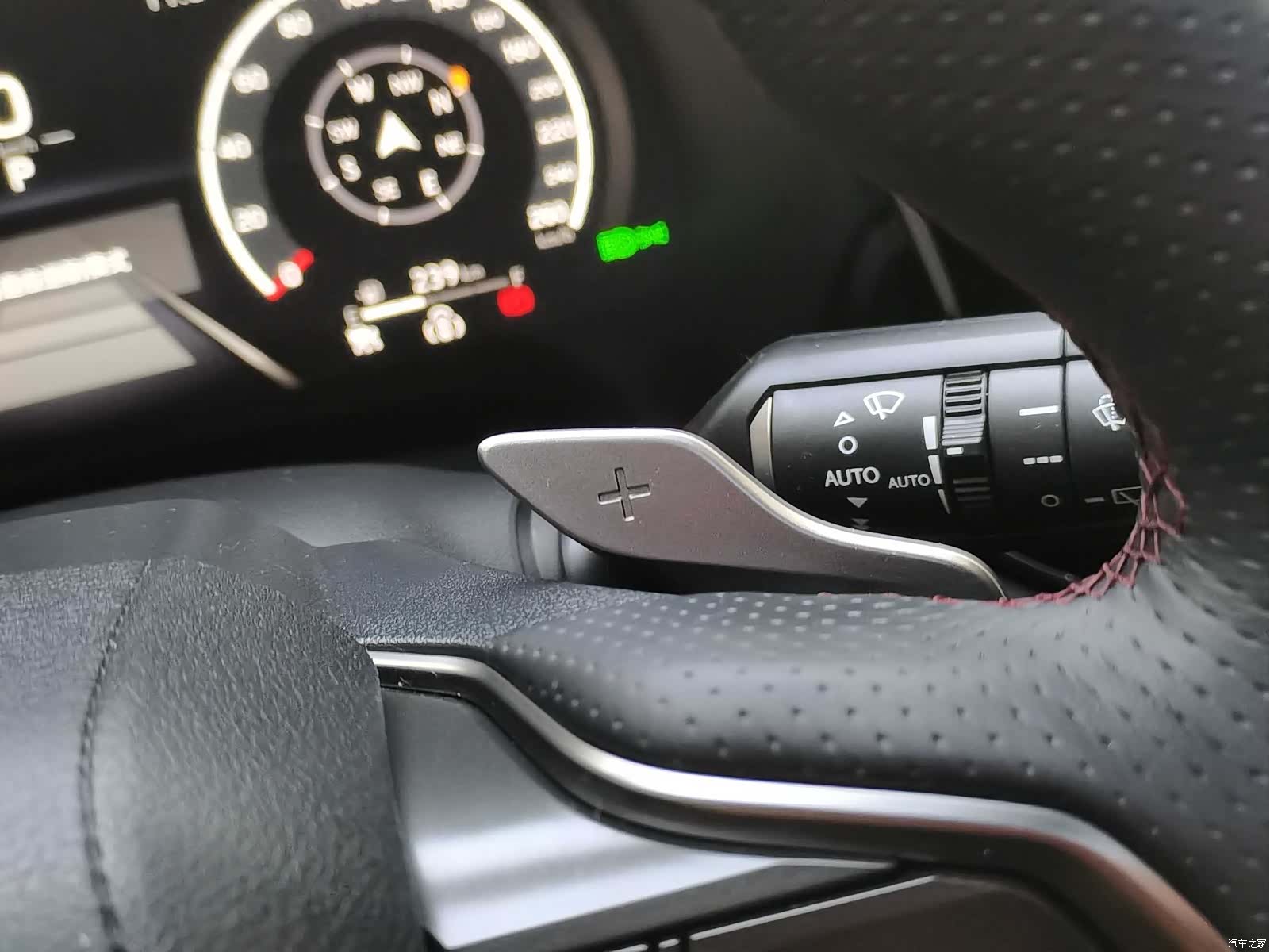 Lexus RX, 2025 25