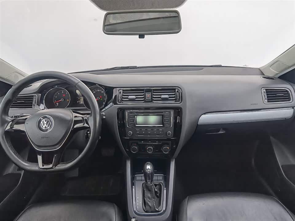 Volkswagen Sagitar Volkswagen Sagitar